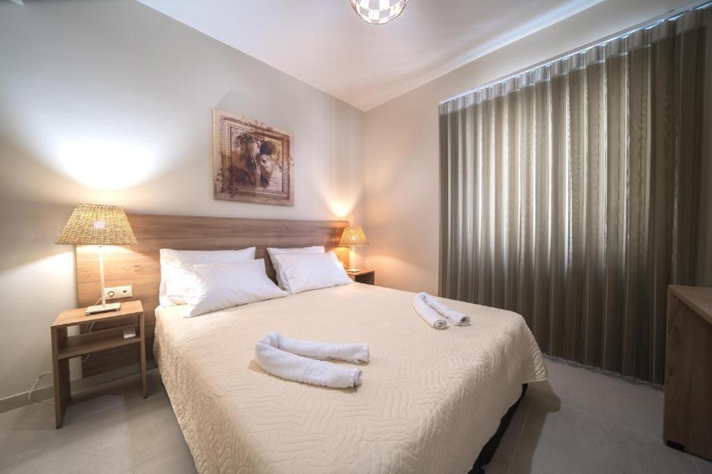 Alma City Center Apartment'S Candia Esterno foto