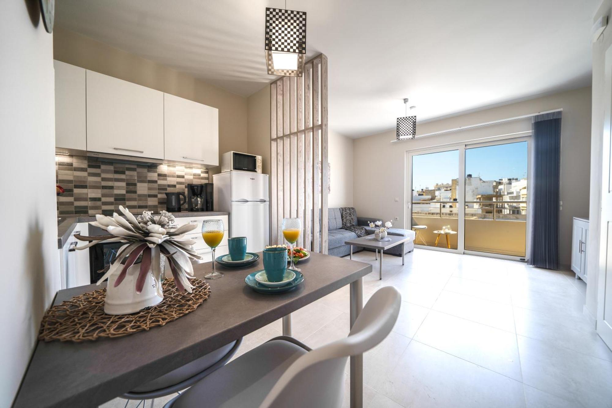 Alma City Center Apartment'S Candia Esterno foto